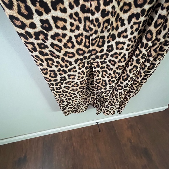 H&M Leopard Print Long Sleeved Dress [XL] - Picture 6 of 7